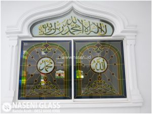 Pemasangan Kaca Masjid Teupin Raya, Sigli - Pidie